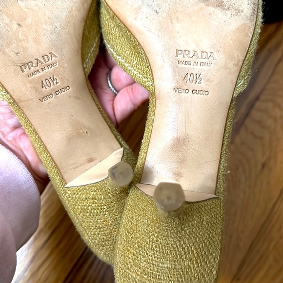 Prada shoes - Picture 3 of 9